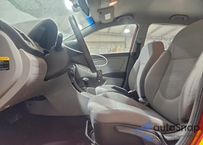 KMHCT5AEXGU248136: 95656815