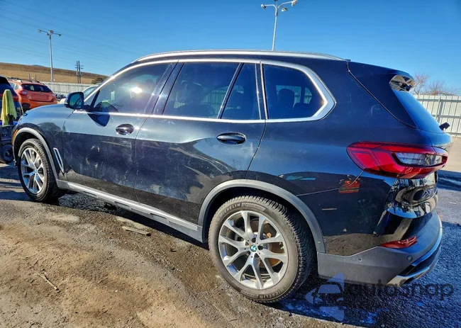 5UXCR6C08LLL81440: 96537675