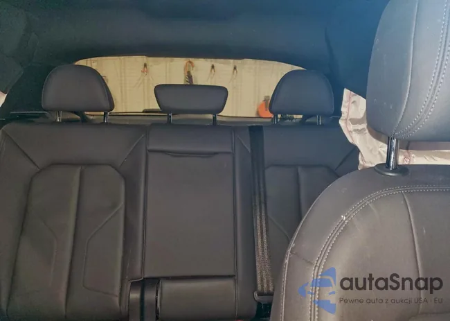 WA1AECF31L1010053: 96810615