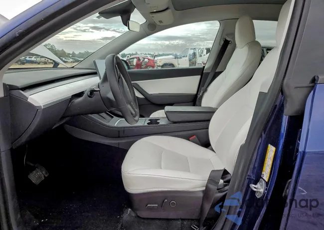 5YJYGDEE5MF183493: 95195855