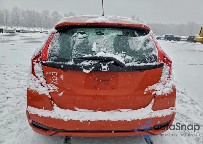 3HGGK5H42JM700129: 98132745