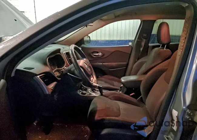 1C4PJMCS3GW213905: 94578285