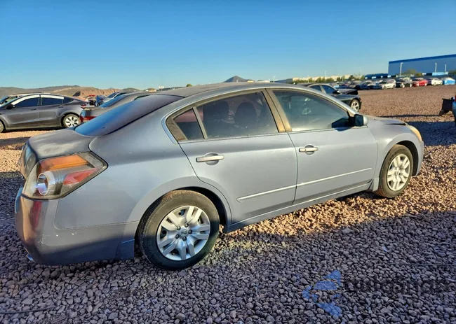 1N4AL2AP0BN410098: 97670055