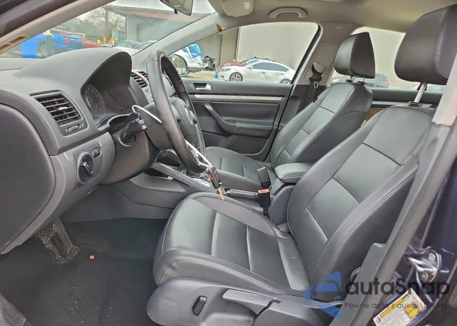 3VWRZ71K89M099390: 94821325