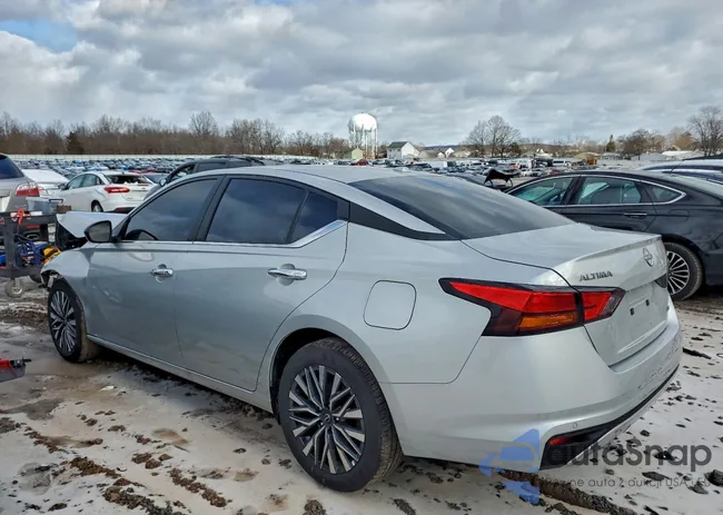 1N4BL4DW9SN359882: 98327105