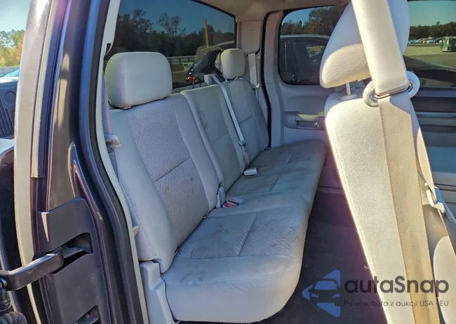 1GCRCSE04BZ190256: 99369135