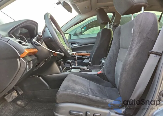 1HGCP2F73CA180986: 95659475