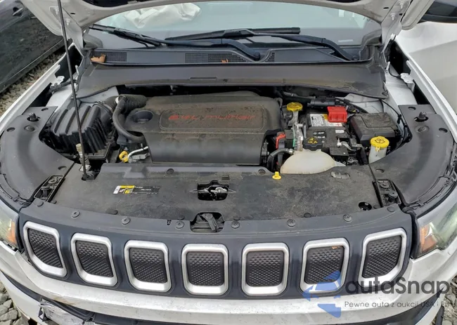 3C4NJDBB2NT124063: 95647425