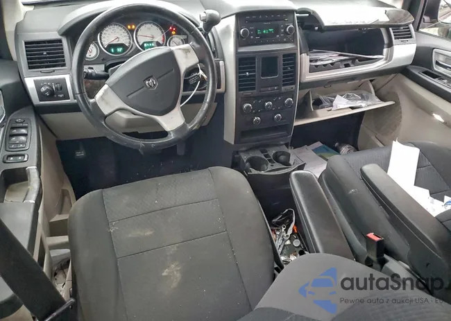 2D4RN5D19AR114341: 77209915