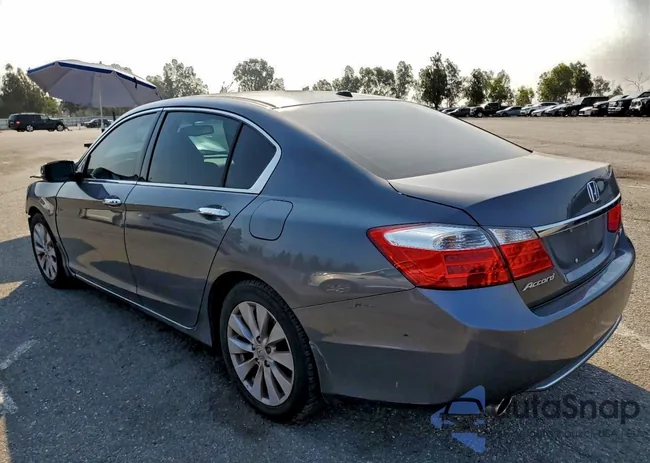 1HGCR3F87DA044323: 97155285