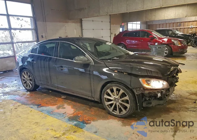 LYV402TK9HB153713: 96846785