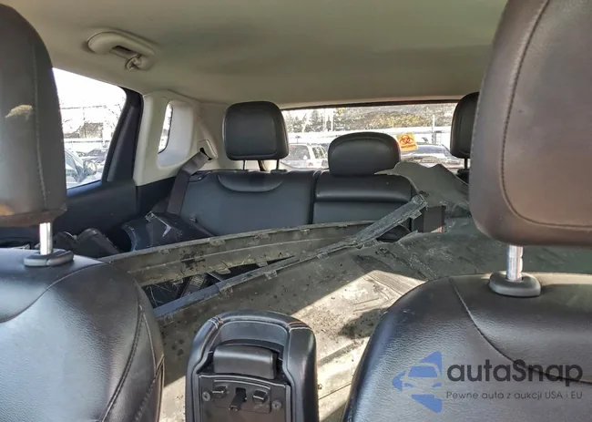 3C4NJDBB9KT809575: 96144485