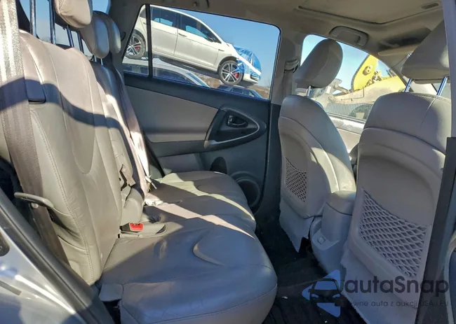 2T3DK4DV4AW015428: 94640625