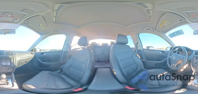 3VWDX7AJ9CM415829: 98679045