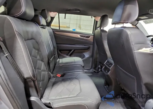 1V2HE2CA2RC232162: 98448835