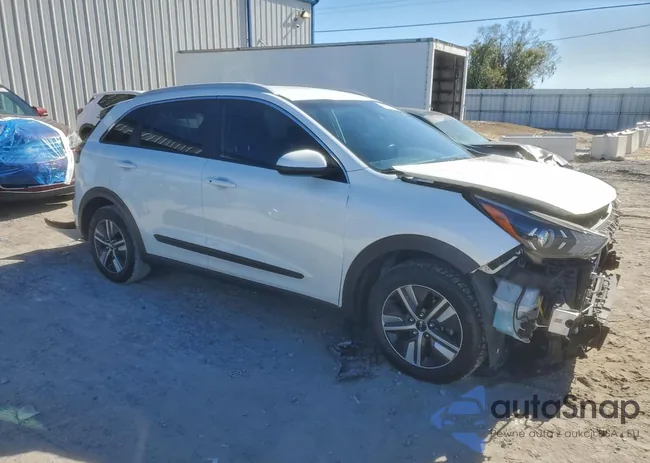 KNDCB3LCXN5501597: 99300175