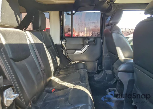 1C4BJWFG3FL721367: 97837575