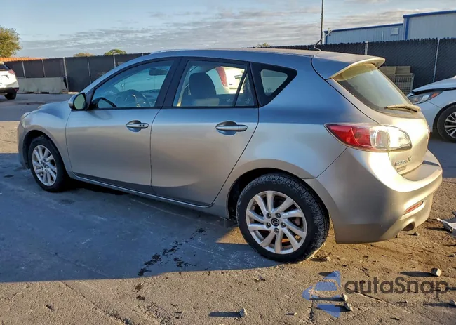 JM1BL1LP4D1740794: 95902545