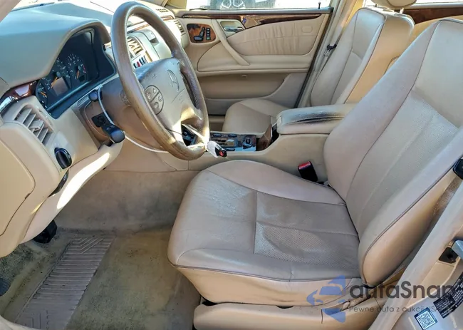 WDBJF65J72B466358: 93774535