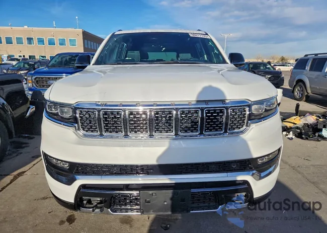 1C4SJSGP4PS550689: 98817135