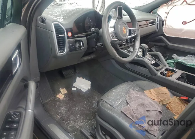 WP1AA2AY9PDA06933: 94368255