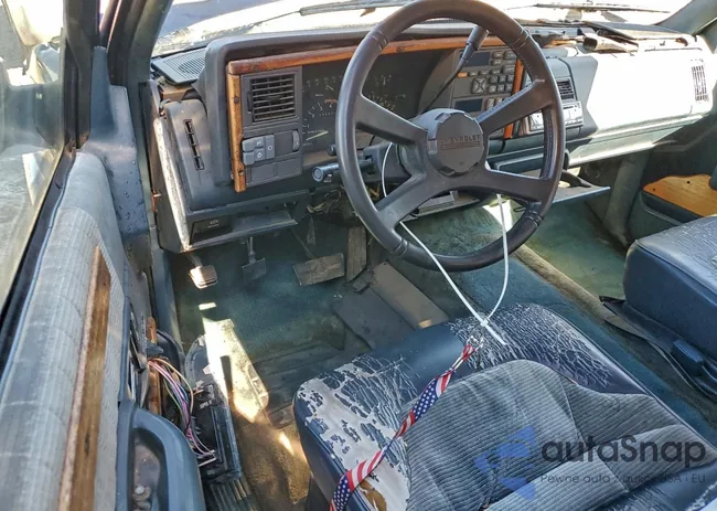 1GCHC33F2PJ395881: 96361575