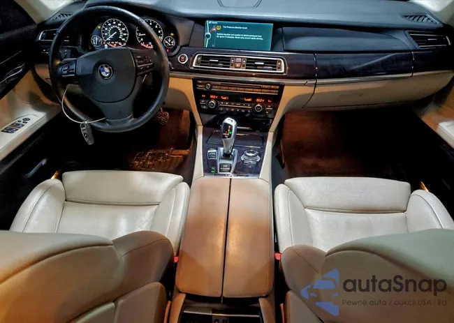 WBAKB4C52BC574468: 97949735