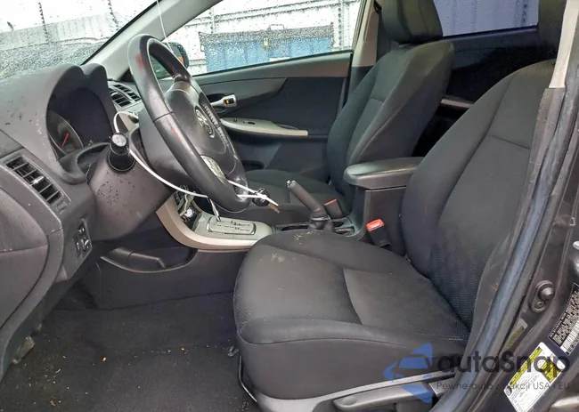 2T1BU4EE2AC382712: 98272995