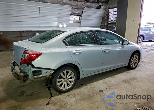 2HGFB2F85CH518751: 97832555