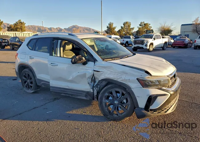 3VVLX7B28NM005341: 97599175