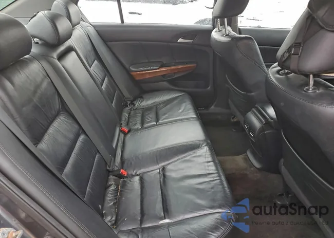 1HGCP2F86CA141463: 96066875