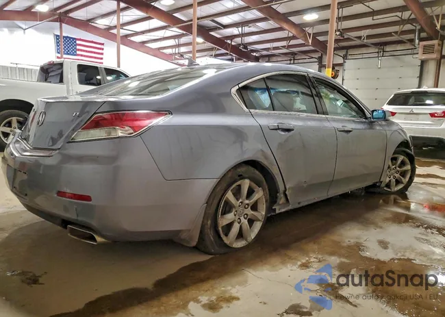 19UUA8F28CA003699: 96116995