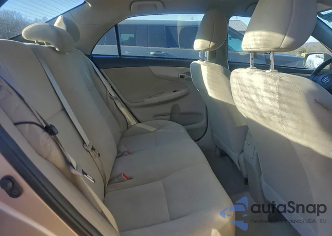 2T1BU4EE1CC828965: 97646815