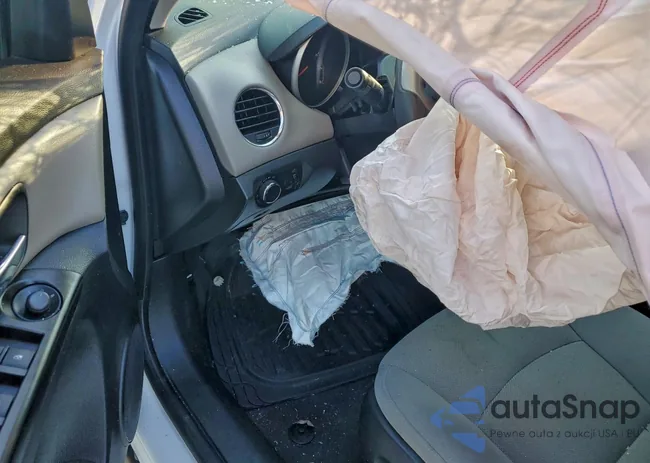 1G1PC5SB4E7382770: 98118845