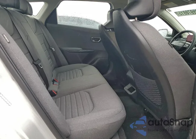 3KPFU4DE4SE180802: 95978915