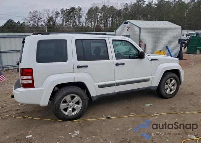 1C4PJMAK1CW111306: 97621835