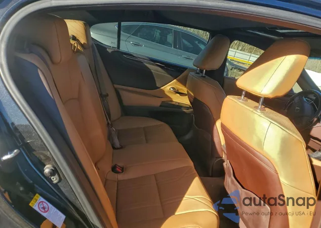 58ABZ1B14KU002621: 99290975