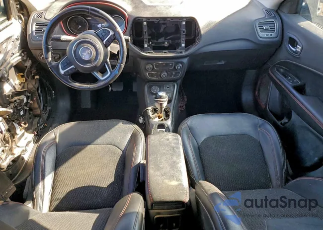 3C4NJDDB6LT195213: 95018545