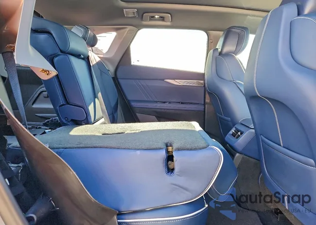 3GYK3GMR4SS242877: 95922875