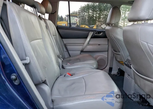 5TDBK3EH8BS073541: 98158555