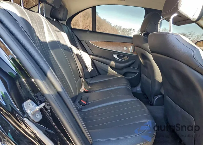 WDDZF4KB4JA393241: 97644295