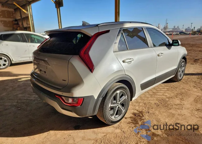 KNDCR3LEXP5050641: 97616535