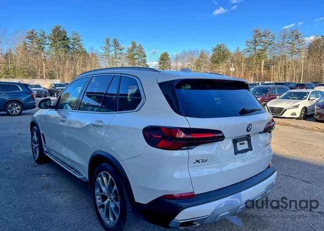 5UX43EU01S9Y38941: 97809895