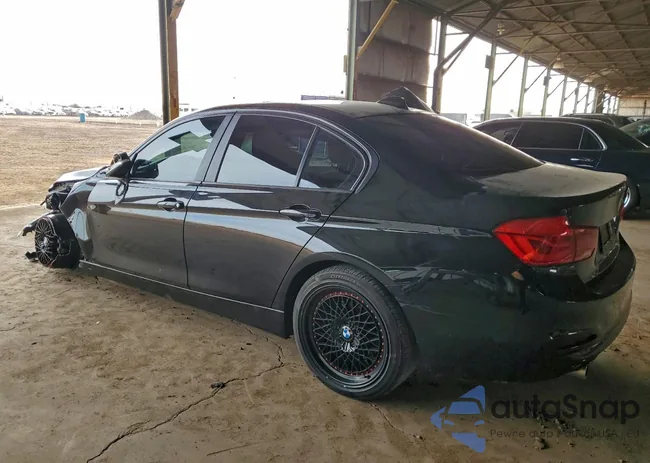 WBA8E1G52JNU92267: 97622725