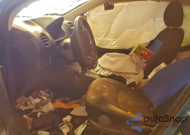 ML32AUHJ1RH012377: 99184485