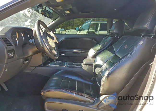 2C3CDYBT8DH741817: 96577065