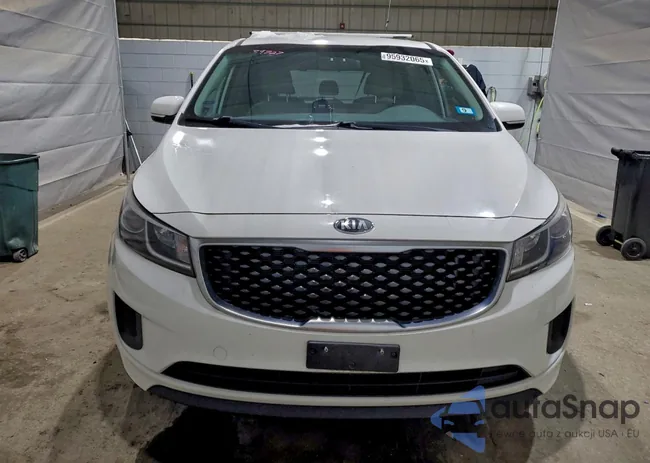 KNDMB5C19G6188098: 95932065