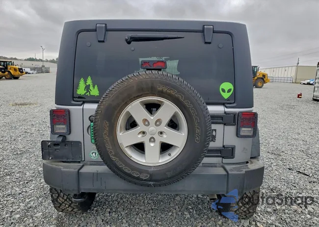 1C4HJXDG8KW657743: 96087465