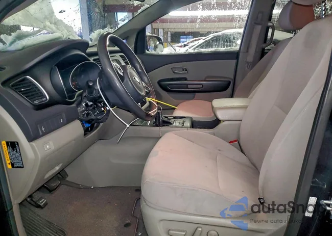 KNDMB5C13F6050698: 95304785