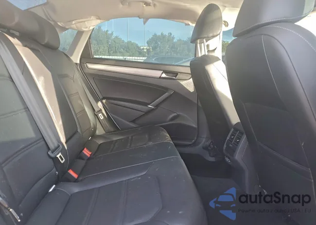 1VWSA7A3XMC003075: 96571435